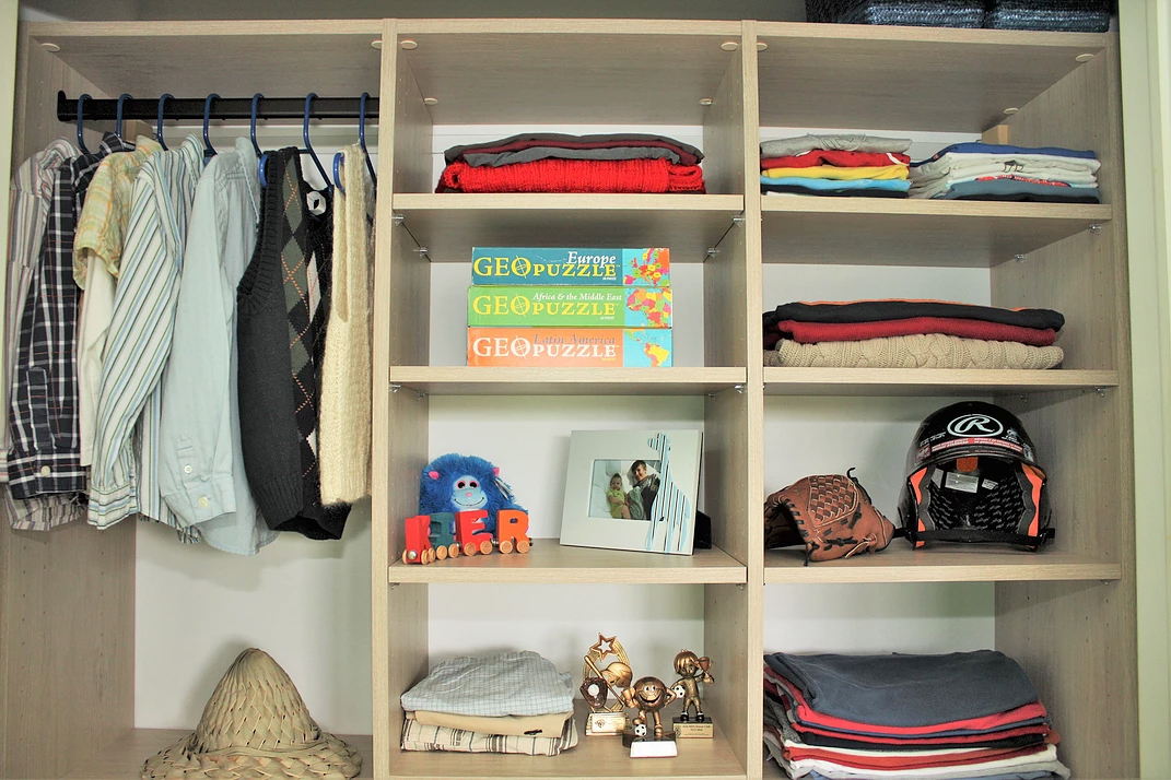 teen boys closet design